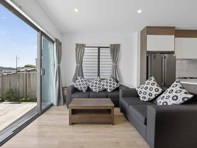 46 Parahau Road, Papakura