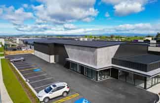 High Profile Showroom/Office Space with Warehouse