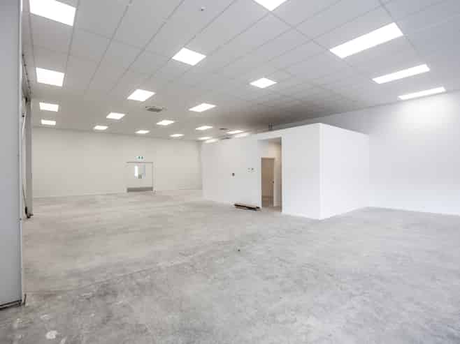 High Profile Showroom/Office Space with Warehouse