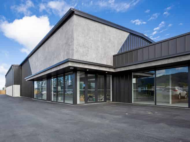 High Profile Showroom/Office Space with Warehouse