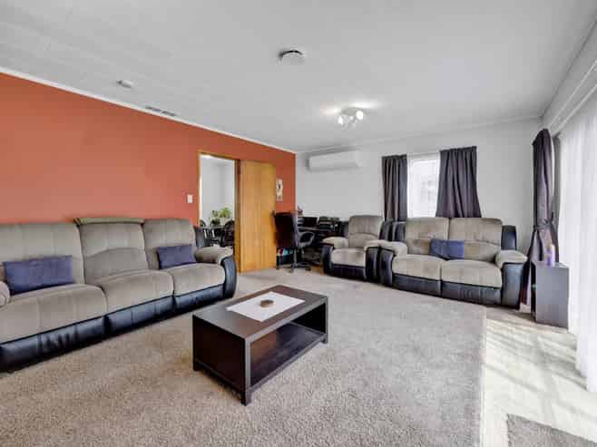 48A Collins Street, Hawera