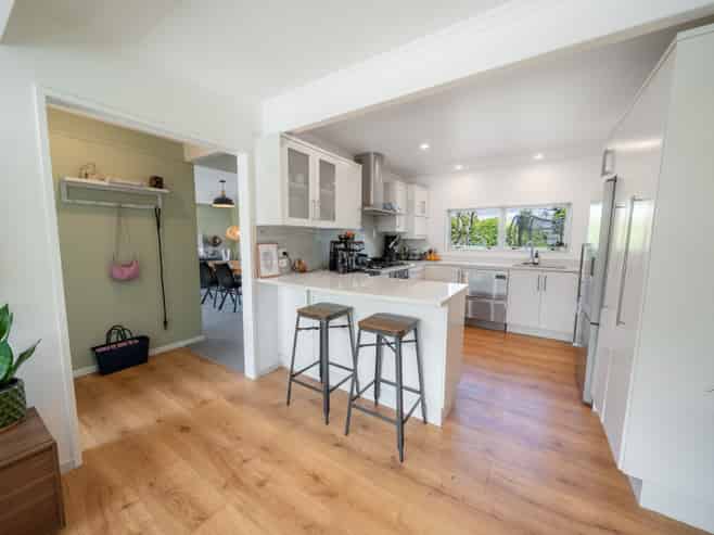 15 Lamond Street West, Rosedale