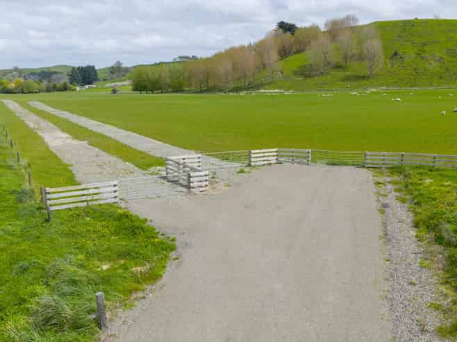 643 a and  Pohangina Road, Ashhurst