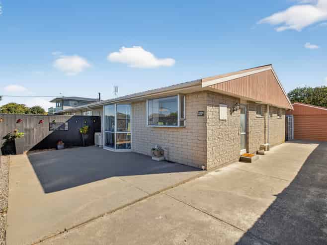320B Estuary Road, South New Brighton