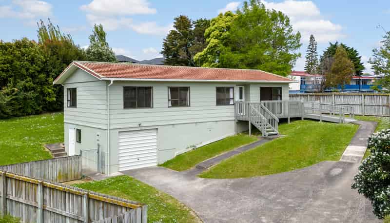 18 Reinga Place, Massey