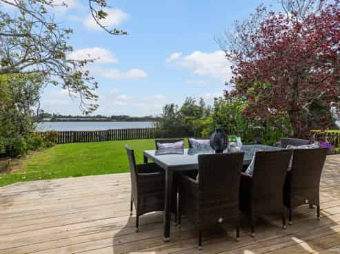 17 Shanley Crescent, Waiuku