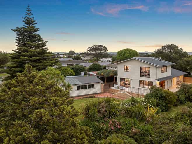 111 Sandspit Road, Waiuku