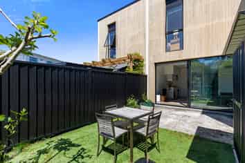 47 Te Ara O Paetutu, Petone