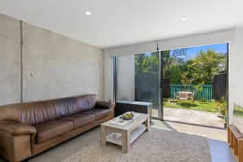 47 Te Ara O Paetutu, Petone