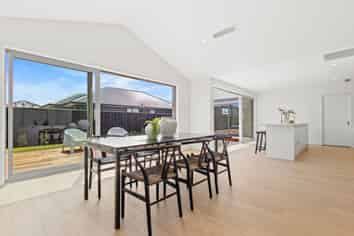 52 Greig Crescent, Amberley