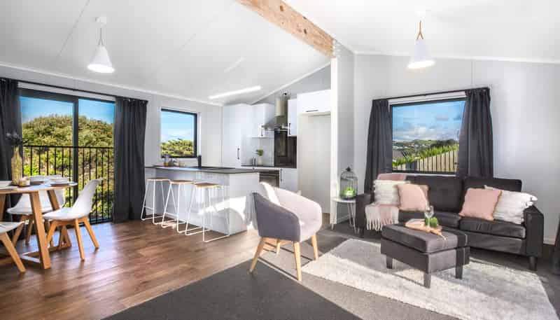 48 Whanake Street, Titahi Bay