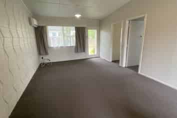 8A Howell Avenue, Riverlea