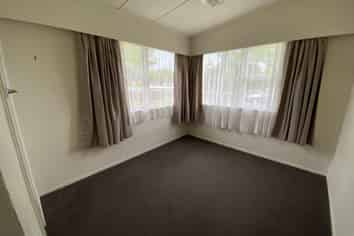 8A Howell Avenue, Riverlea