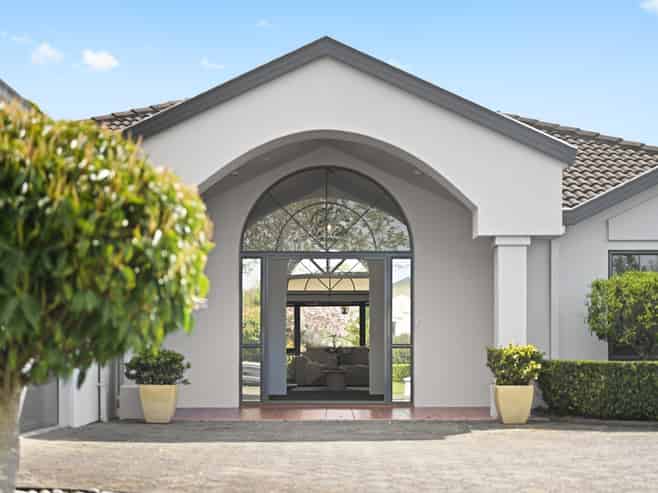 19 Montrose Crescent, Huntington