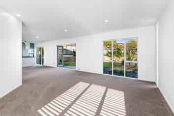 20 & 20A Mahoney Drive, Albany