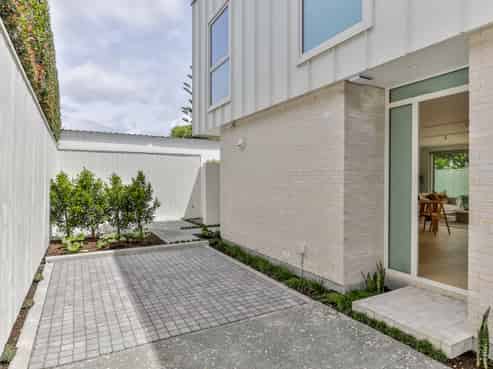 80D Garnet Road, Westmere