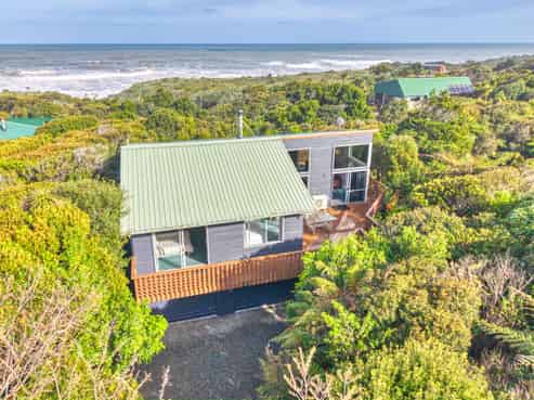 6 Ross Place, Punakaiki