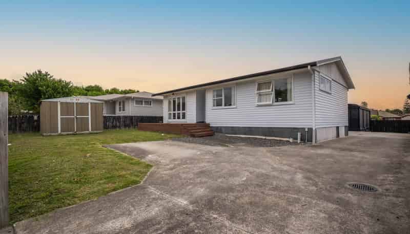 10 Gainsborough Street, Manurewa
