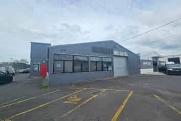 Porana Road Industrial Warehouse 