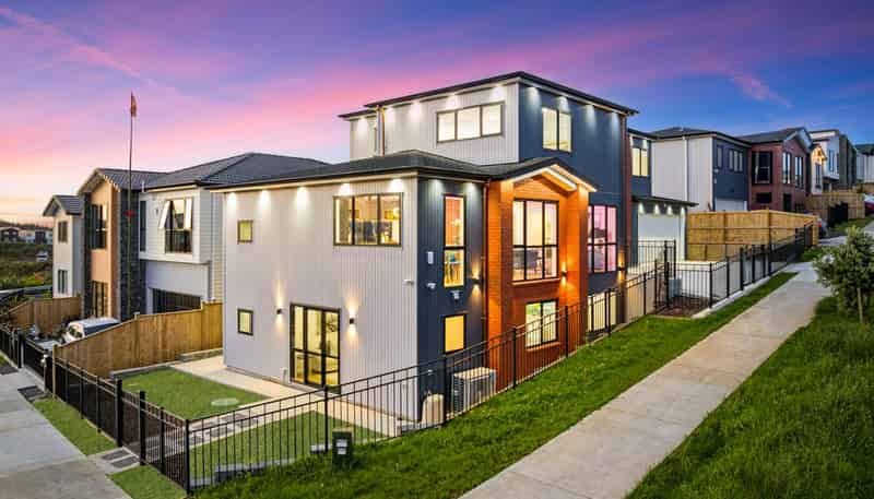 140 McQuoids Road, Flat Bush