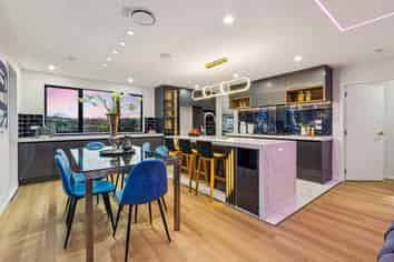 140 McQuoids Road, Flat Bush