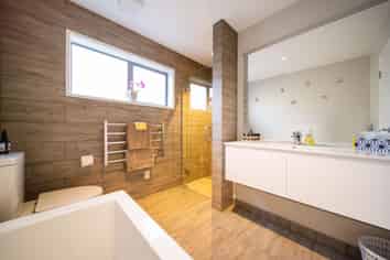 7 Bretby Court, Queenstown