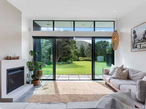 8 Erangi Place, Bethells Beach