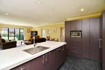 20 The Stables, Woodend