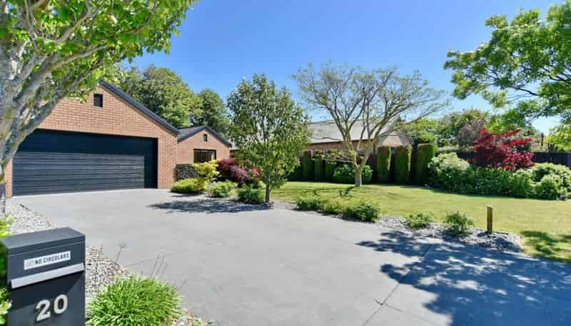 20 The Stables, Woodend