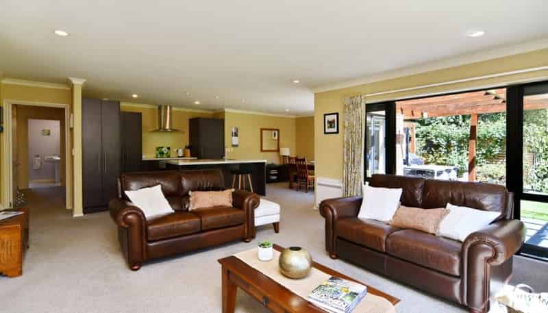 20 The Stables, Woodend