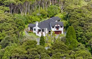 18 Daldys Bush Lane, Bayview