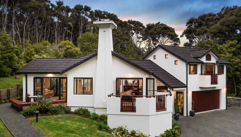 18 Daldys Bush Lane, Bayview