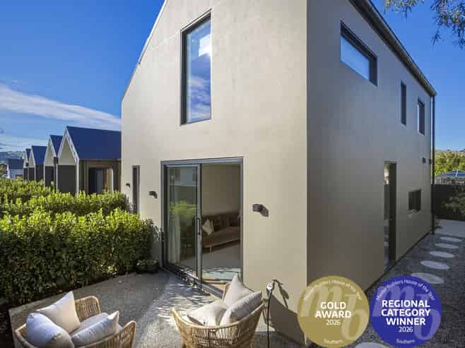 6/48 High Street, Mosgiel
