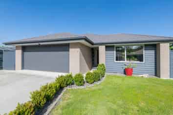 7 Riverboat Lane, Helensville