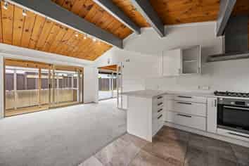 9 McInnes Road, Weymouth