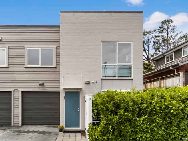 4 Orowaru Avenue, Massey