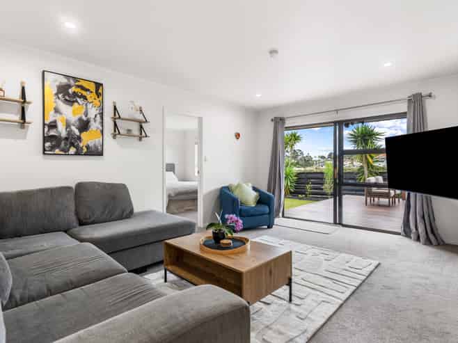 2/508 East Coast Road, Windsor Park