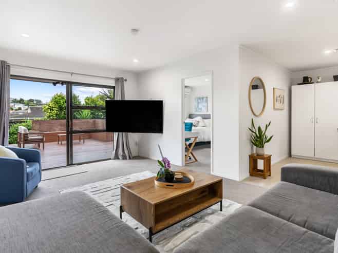 2/508 East Coast Road, Windsor Park