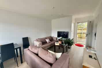 A/3 Innisowen Place, Flat Bush