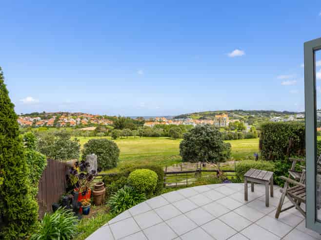 280 Alec Craig Way, Gulf Harbour