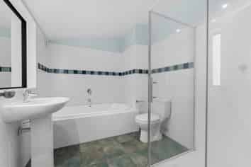 124a Calliope Road, Devonport