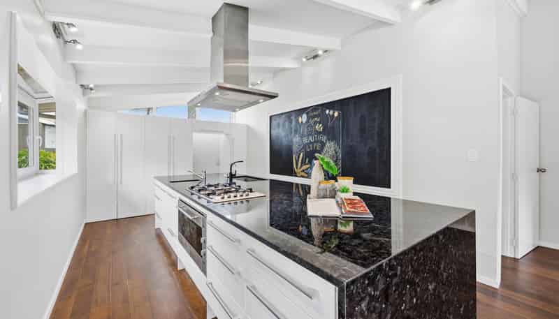 26 Pickwick Parade, Mellons Bay