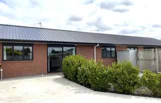 6B Brown Avenue, Carterton