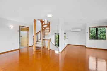 11 Moana Avenue, Belmont