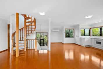 11 Moana Avenue, Belmont