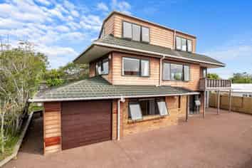 11 Moana Avenue, Belmont