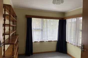 45 Grants Road, Marchwiel