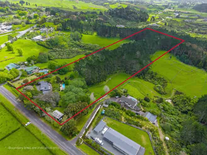 18 Ara-Kotinga, Whitford