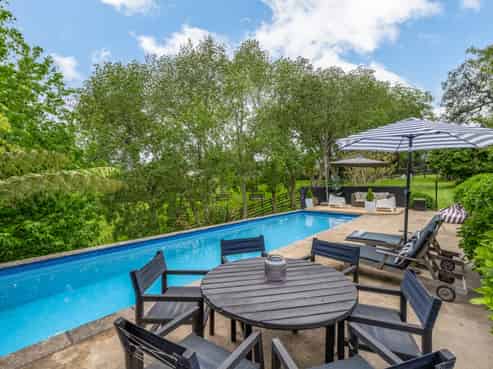 18 Ara-kotinga, Whitford