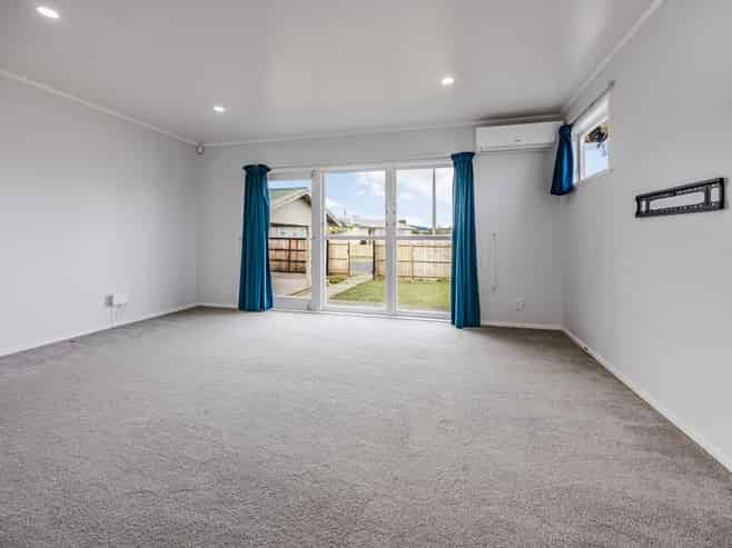 21 President Avenue , Papakura